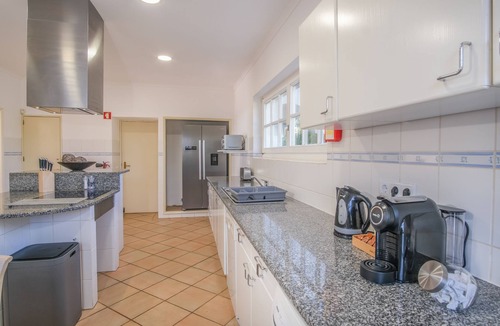 Funchal Villa | A wonderful place to relax and enjoy the Algarve.
