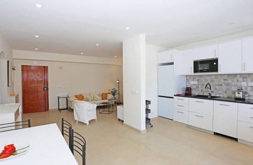 Porto de Mos Apartment | A08- Magnolia Sea View Apartment