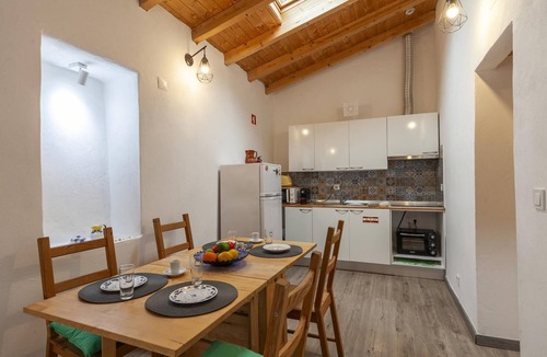 Espiche Apartment | A28 - Castela Street Townhouse in Espiche