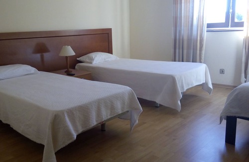 Pombal Hostel | Accommodation in the Center of Portugal - Room II