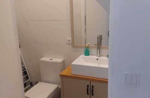 Prazeres Apartment | Adorable 1-bedroom studio in charming Paúl do Mar for budget travellers