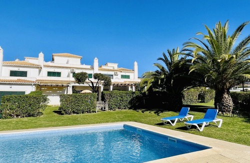 Albufeira Ski Chalet | Aires by Check-in Portugal