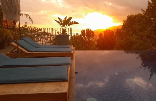 Ribeira Brava Bed & Breakfast | Al Dazk