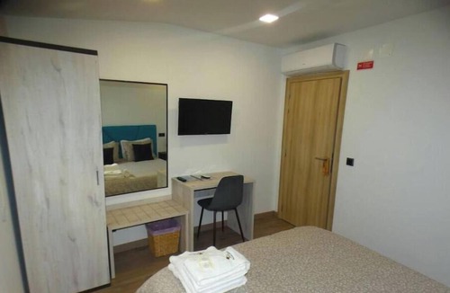 Marinha Grande Hotel | AL Pinhal Litoral (Room B2)