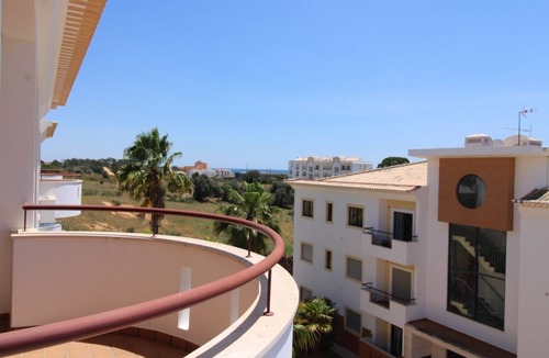 Telheiro Apartment | Albasul 2 Bedroom Penthouse Apartment - bl.2-2E
