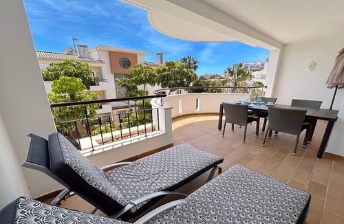 Telheiro Apartment | AlbaSul - Spacious 1 bedroom apartment