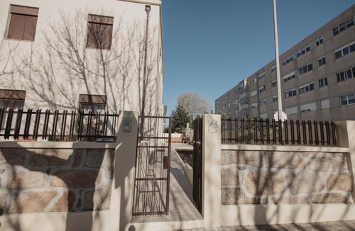 Leca da Palmeira Apartment | Albina's Guest House - Private Patio and Garden - 5 min Walk to Beach!