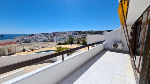 Calicos Apartment | Albufeira, Sea Balcony (11)