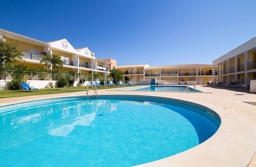Vale de Parra Apartment | ALBUFEIRA SUNNY APARTMENT 2 WITH POOL by HOMING