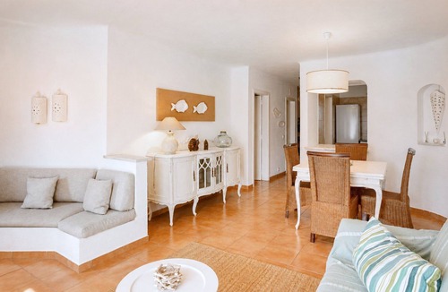 Alpouvar Apartment | Albufeira Sunny Days | Pool View Family Apartment
