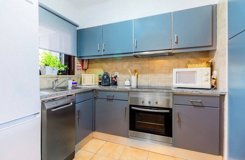 Alpouvar Apartment | Albufeira Sunny Days | Pool View Family Apartment