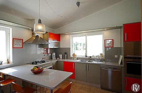Guia Villa | Albufeira Villa Sleeps 6 Pool Air Con WiFi