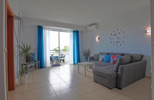 Areias de Sao Joao Apartment | AlbufeiraMar Beach Apartment