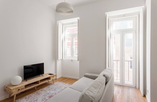 Santo Amaro Apartment | Alcântara 2BR | 2 Baths and WiFi