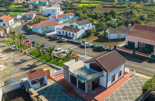 Biscoitos House | Alfredo´s Guest House