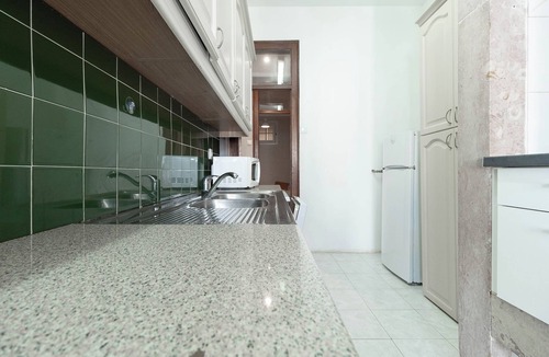 Lisbon Old Town Apartment | Alkanet Apartment, Wifi, Central Heating