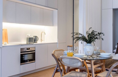 Centro / Baixa Apartment | Almada 551 - 1.2 w/AC and balcony by LovelyStay