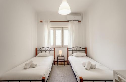 Cova da Piedade Apartment | Almada Central by Homing