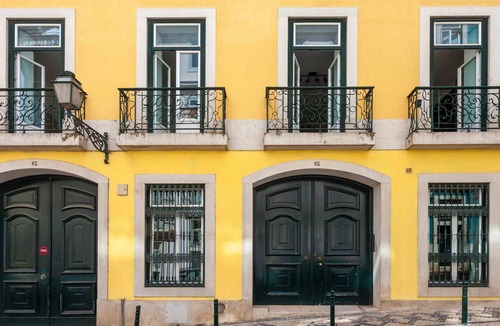 Encarnacao Apartment | Amazing 2 bedroom, 2 bathrooms apartment in the heart Lisbon Chiado city center