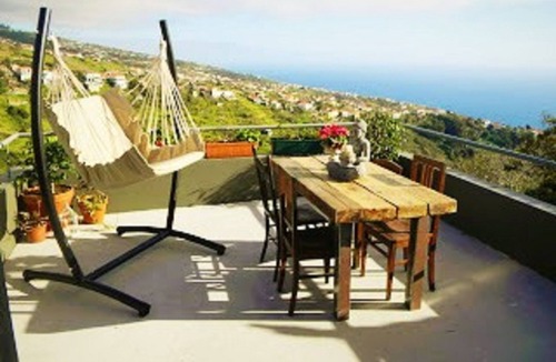 Estreito da Calheta House | Amazing views, large terrace and garden.