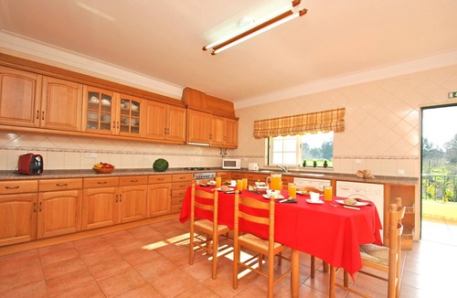 Montes de Alvor Villa | AMAZING VILLA , PRIVATE HEATABLE SWIMMING POOL,AC, WI-FI,5 MIN FROM THE BEACH