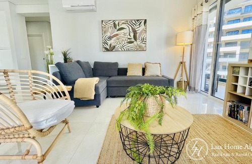 Praia da Rocha Apartment | Ambrosio Iate - Modern - Parking - Beach 500m
