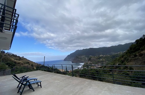 Porto da Cruz Villa | an authentic viewpoint over the sea