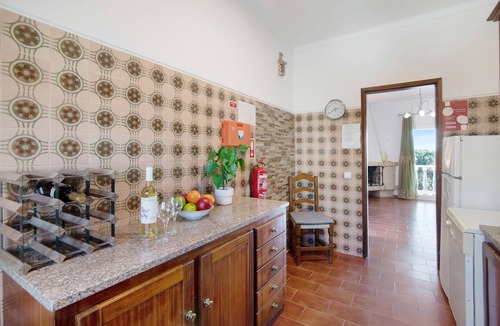 Manta Rota Villa | 'Andar de Moradia' Apartment with Sea View, Balcony, Shared Pool, and Wi-Fi