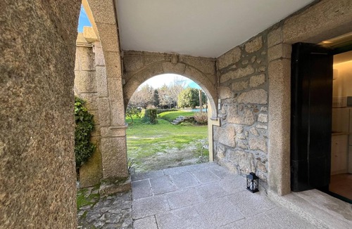 Cardielos Apartment | Apartment in Lagares. The cozy refuge with tradition!