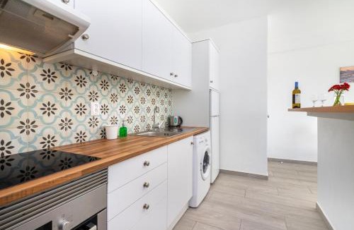 Alvor Apartment | APARTAMENTO COR DO MAR - Sunny, Clean and spacious apartment with sea view, in Alvor - very close walking distance to the beach and Alvor Village