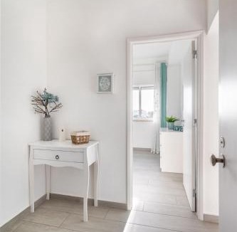 Alvor Apartment | APARTAMENTO COR DO MAR - Sunny, Clean and spacious apartment with sea view, in Alvor - very close walking distance to the beach and Alvor Village