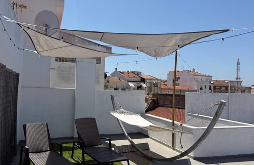 Nossa Senhora do Populo Apartment | Apartamento Da Alegria – Feel at Home on the Silver Coast