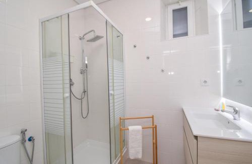 Parede Apartment | Apartamento encantador com terraço - 800 metros da praia