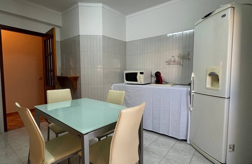 Olhao Apartment | Apartamento Mar Olhao – Spacious 2-Bedroom Apartment with Balconies in Central Olhão