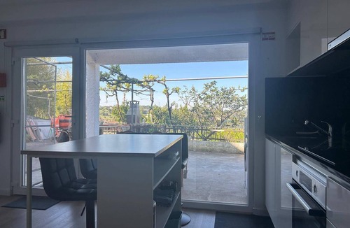 Santo Antonio dos Olivais House | Apartamento T2 com Terraço