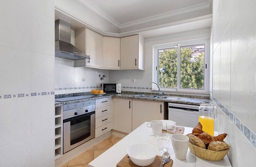 Santa Luzia Apartment | Apartment '1I Alecrim' with Wi-Fi and Air Conditioning