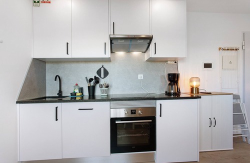 Atalaia Apartment | Apartment '4' with Shared Pool, Shared Terrace and Wi-Fi
