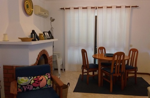 Montes de Alvor Apartment | Apartment 5 minutes from the beach, pool, AC, free parking, 400m from the airfield