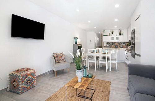 Vale do Lobo Apartment | Apartment 'Acácia' with Private Terrace, Wi-Fi and Air Conditioning