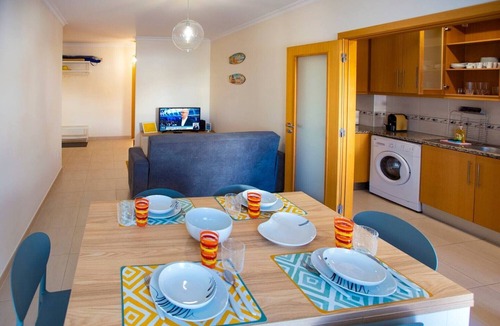 Nazare Apartment | Apartment 'Borealis - Nazaré' with Sea View, Shared Terrace and Wi-Fi