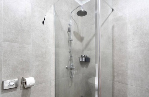 Ponta Delgada Apartment | Apartment 'Casa Do Largo - Acores' with Wi-Fi and Air Conditioning
