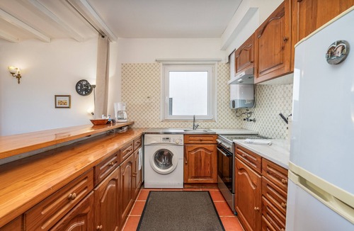 Alvor Apartment | Apartment 'Casa Doce' with Shared Pool, Wi-Fi and Air Conditioning