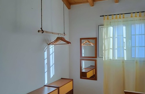 Melides Apartment | Apartment 'Casa Medronheiro' with Mountain View, Wi-Fi and Air Conditioning