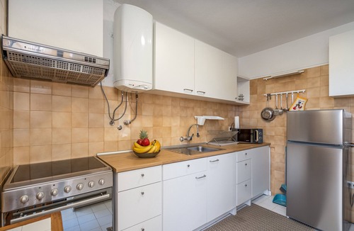 Alporchinhos Apartment | Apartment 'Casa Oliveira - Algarve' with Sea View, Wi-Fi and Air Conditioning