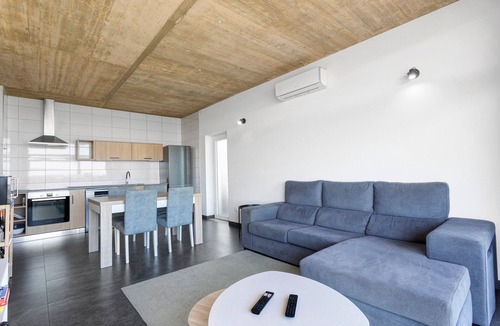 Amoreira Apartment | Apartment 'Colina Do Sol 2' with Mountain View, Private Pool and Air Conditioning