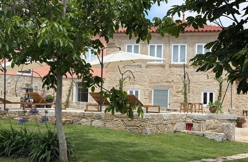 Vila do Conde Apartment | Apartment. Cozy with a Pool and Pets (B)