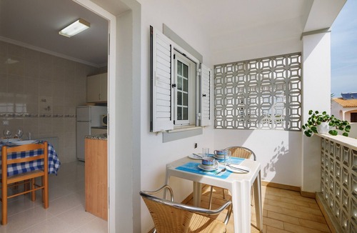 Vale de Carro Apartment | Apartment 'Galego A' with Shared Pool, Shared Garden and Wi-Fi
