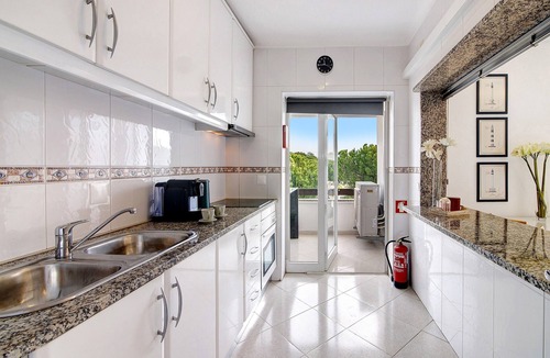 Vilamoura Apartment | Apartment 'Golf y Mar - T2' with Shared Pool, Wi-Fi and Air Conditioning