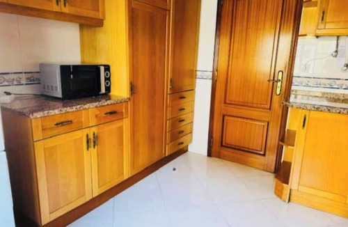 Penha de Franca Apartment | Apartment in central Lisbon with private parking