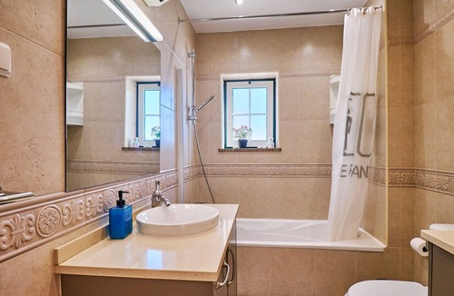 Armacao de Pera Apartment | Apartment in Meerlust with a fantastic ocean view, a large balcony, and a garage